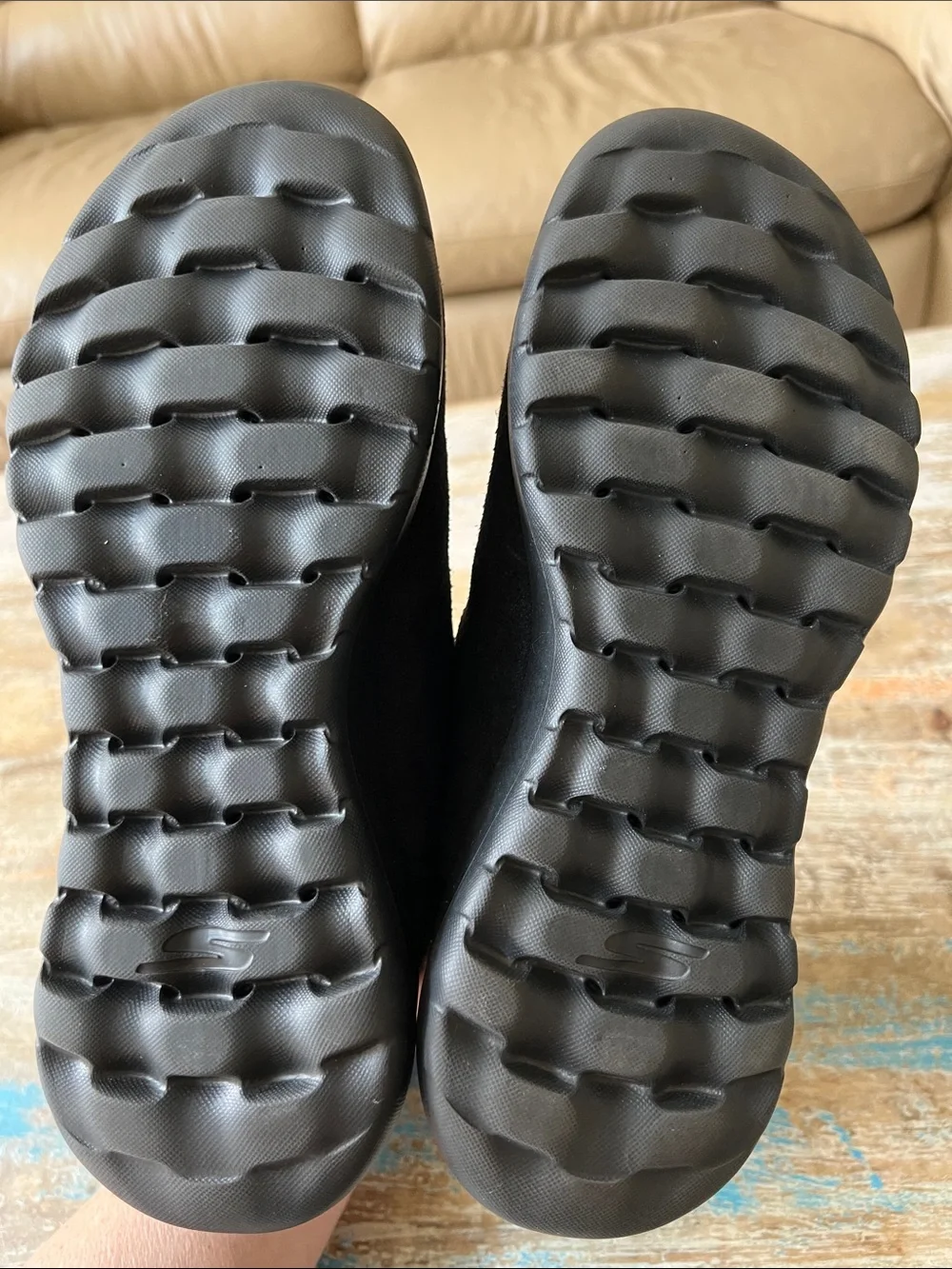 Skechers On-the-GO Rosewood 5GEN Black Suede Ankle Booties Size 7.5
